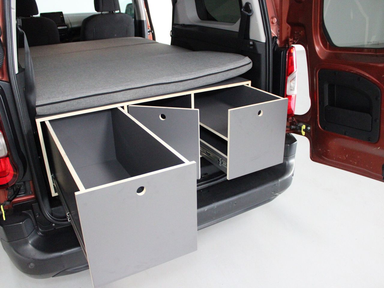 Peugeot Rifter ACTIVE BlueHDi 100 S&S 5 Vel. MAN Long 7 PLAZAS - Foto 8