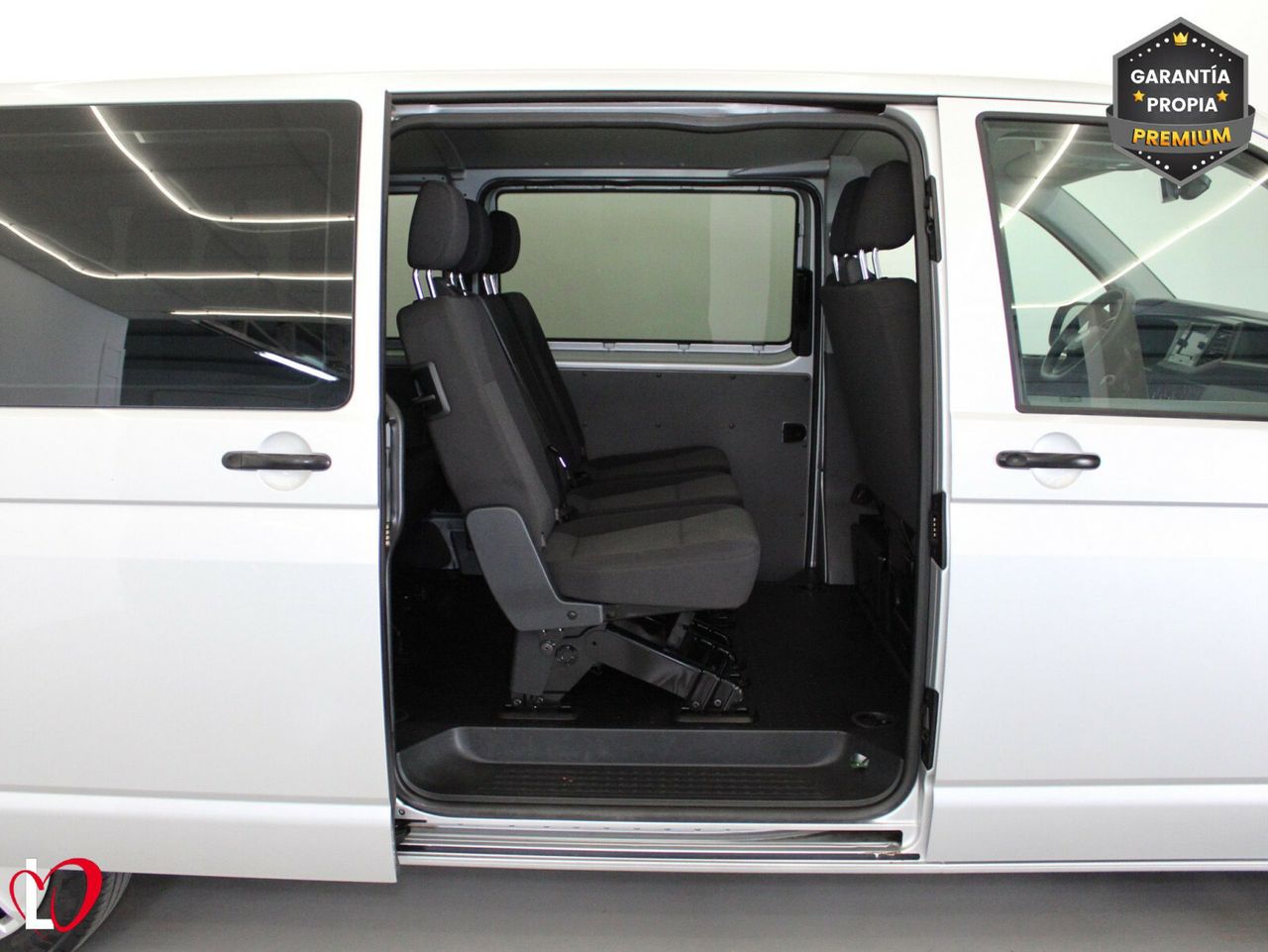 Volkswagen Transporter 2.0 TDI T6 COMBI 9 LARGA 110 - Foto 9