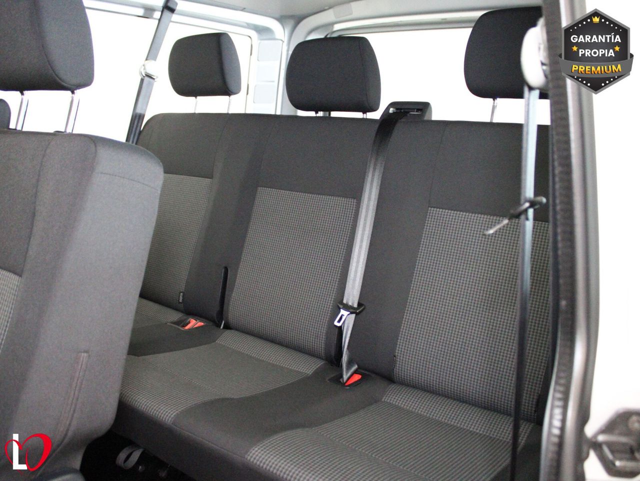 Volkswagen Transporter 2.0 TDI T6 COMBI 9 LARGA 110 - Foto 27