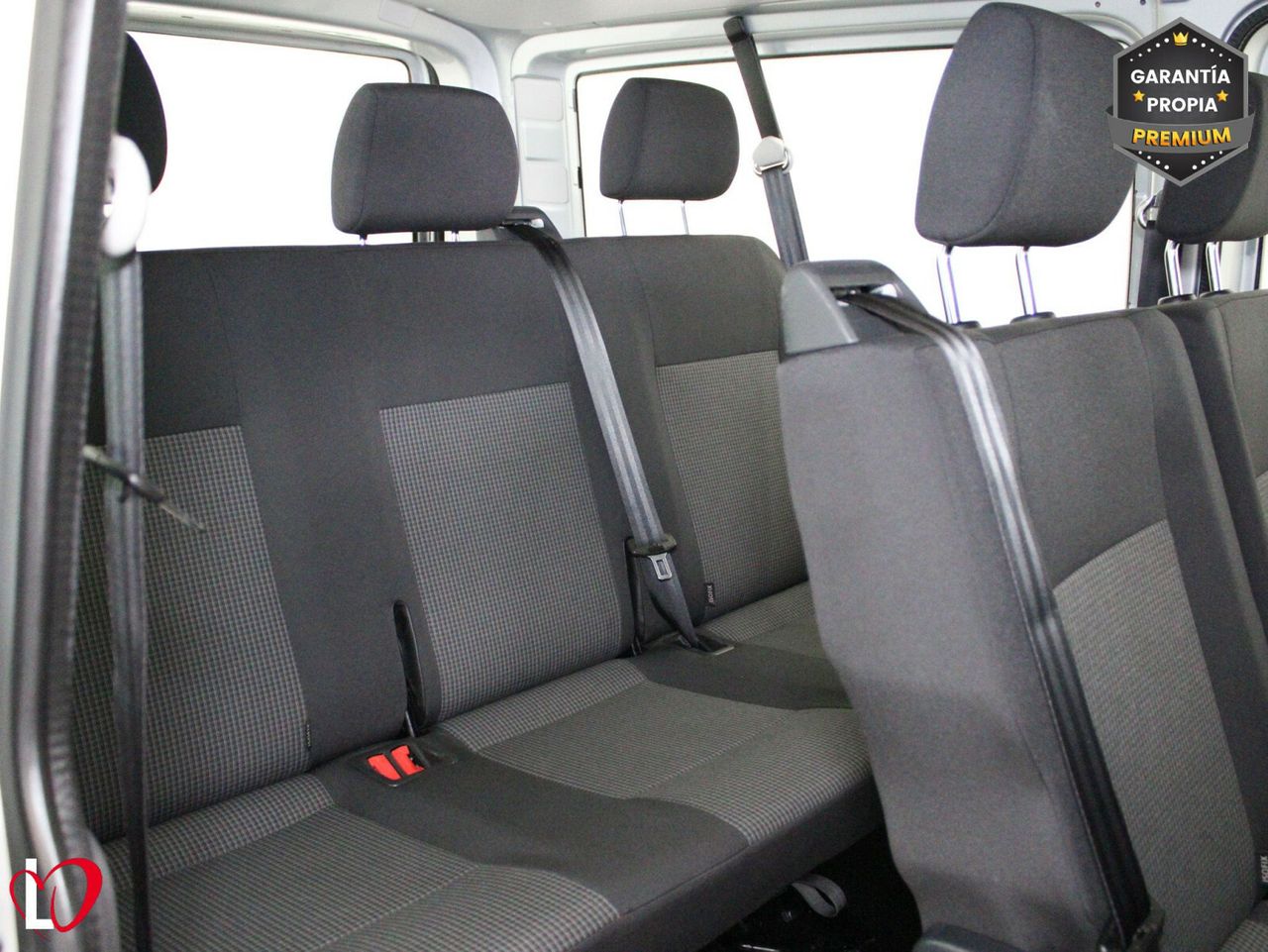 Volkswagen Transporter 2.0 TDI T6 COMBI 9 LARGA 110 - Foto 29