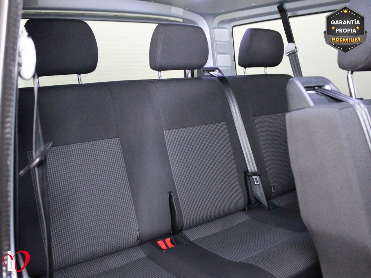 Volkswagen Transporter 2.0 TDI T6 COMBI 9 LARGA 110 - Foto 27