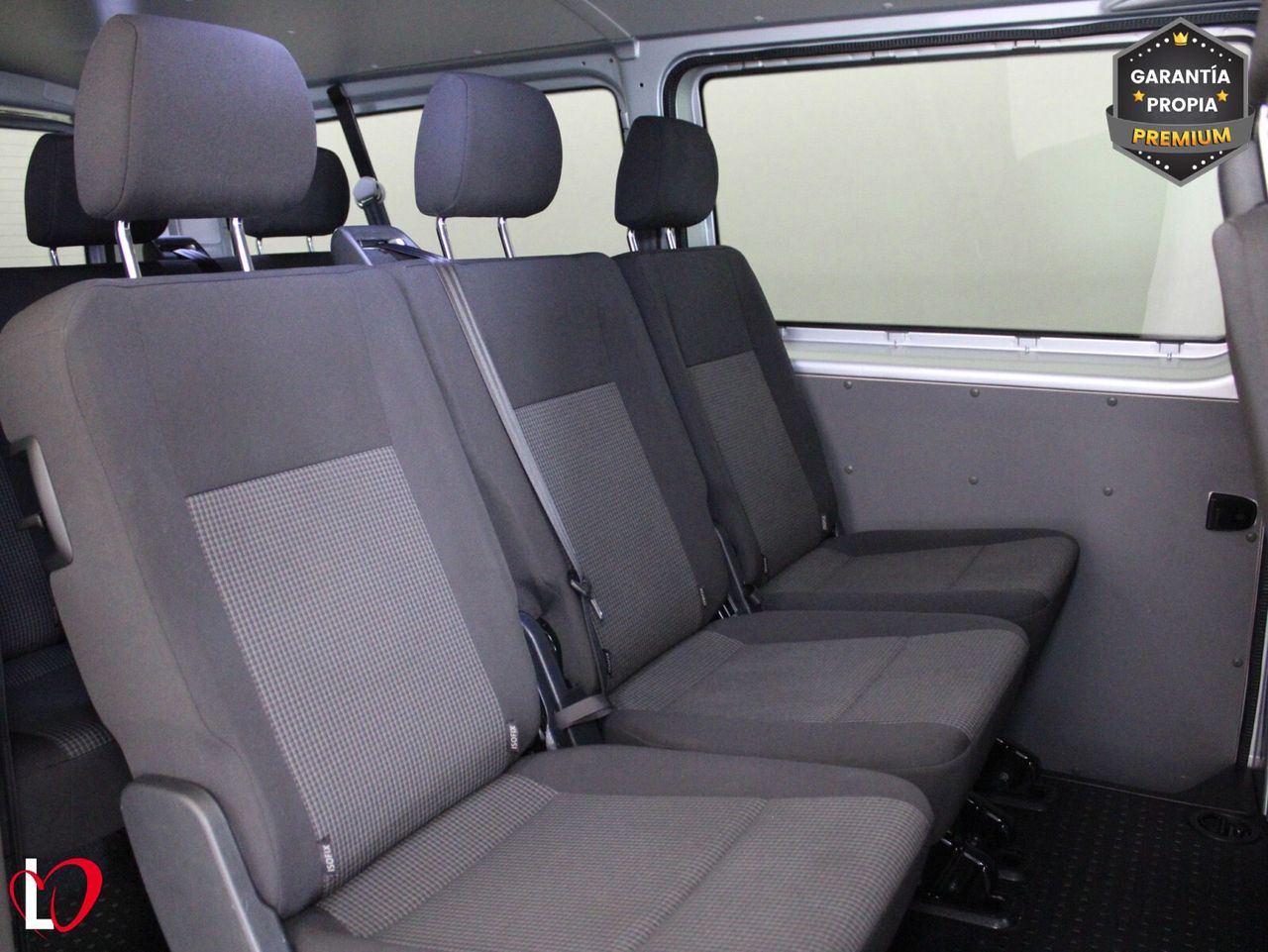Volkswagen Transporter 2.0 TDI T6 COMBI 9 LARGA 110 - Foto 25