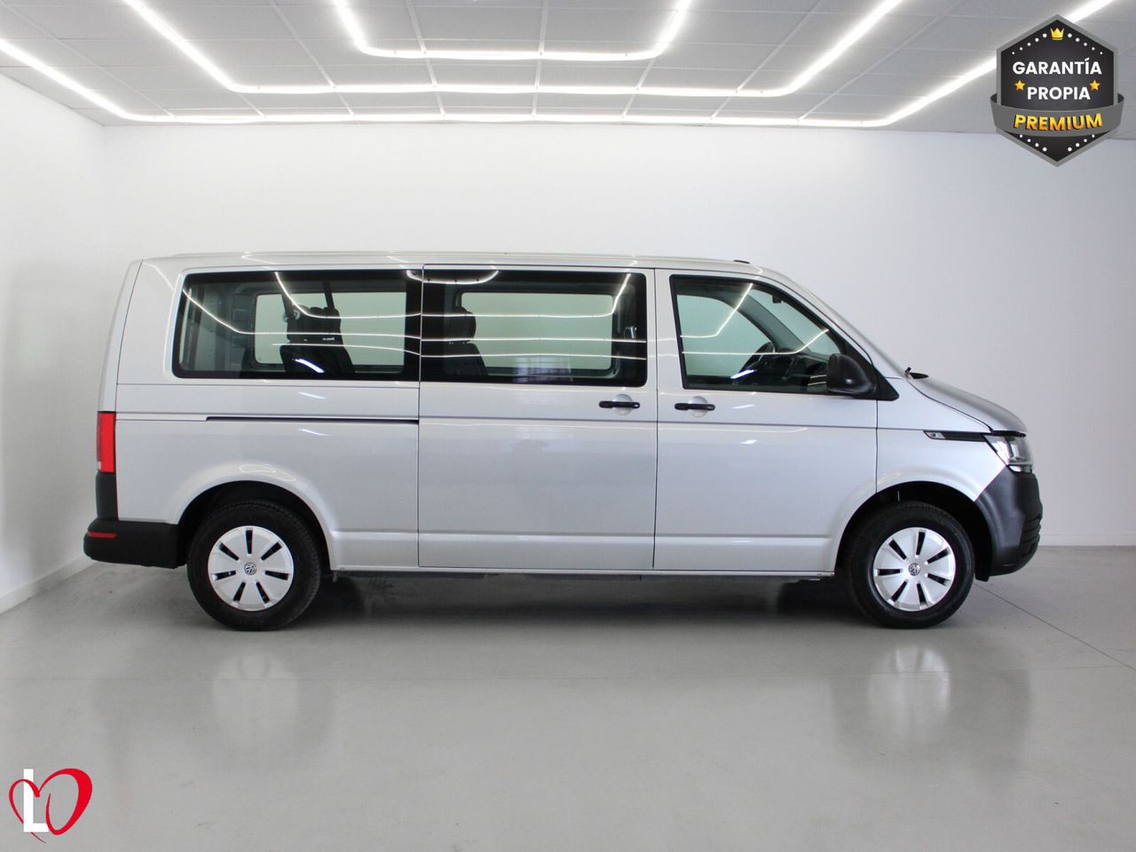 Volkswagen Transporter 2.0 TDI T6 COMBI 9 LARGA 110 - Foto 30