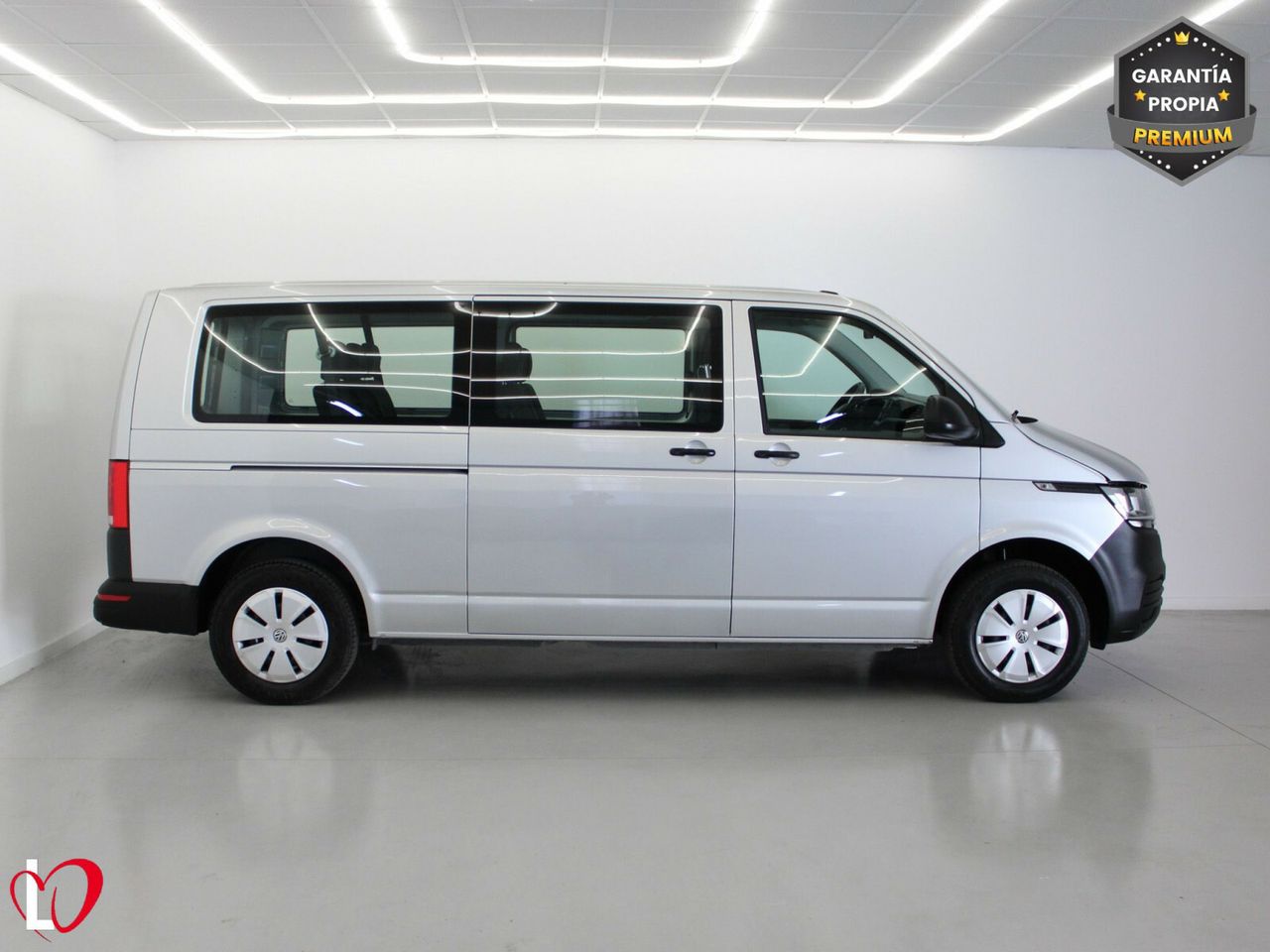 Volkswagen Transporter 2.0 TDI T6 COMBI 9 LARGA 110 - Foto 30