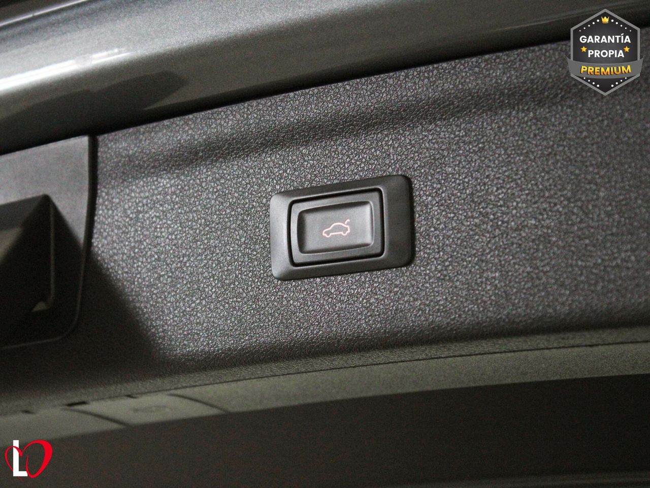 Audi Q3 Design ed 2.0 TDI 110kW (150CV) S tronic - Foto 45