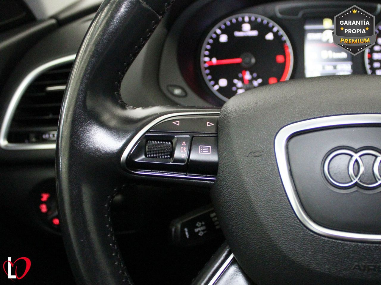 Audi Q3 Design ed 2.0 TDI 110kW (150CV) S tronic - Foto 39