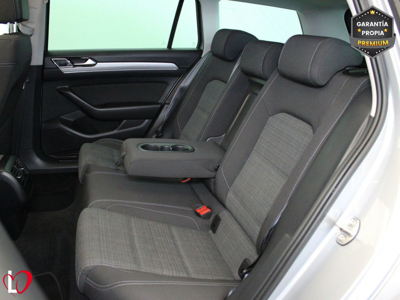 Volkswagen Passat Variant Executive 2.0 TDI 110kW DSG - foto 22