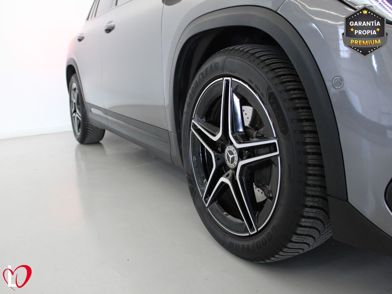 Mercedes GLA GLA 200 D AMG LINE + PAQ PREMIUM - Foto 30