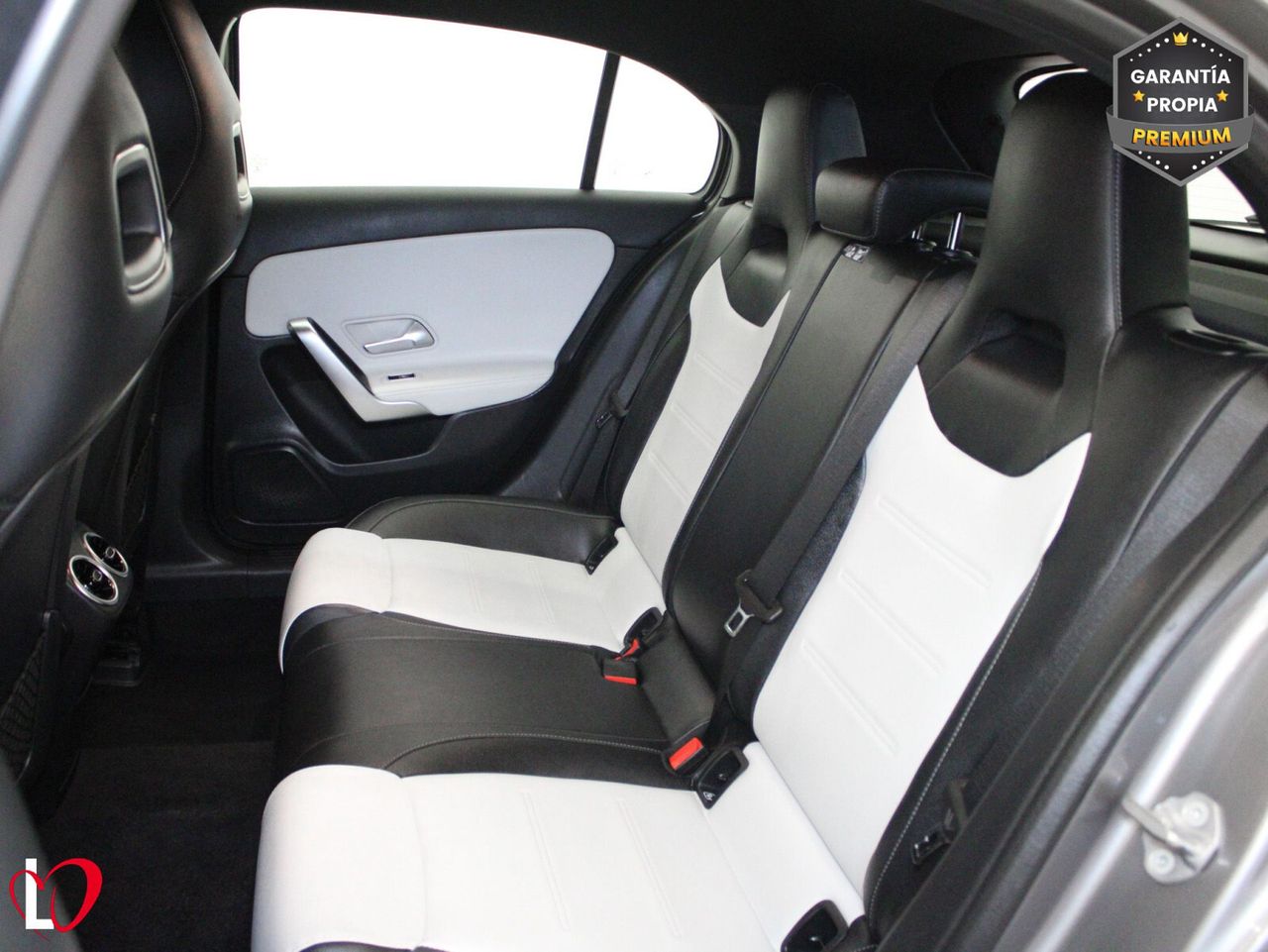 Mercedes Clase A 200 D AMG Line + PAQUETE ADVANTAGE 150 - Foto 23