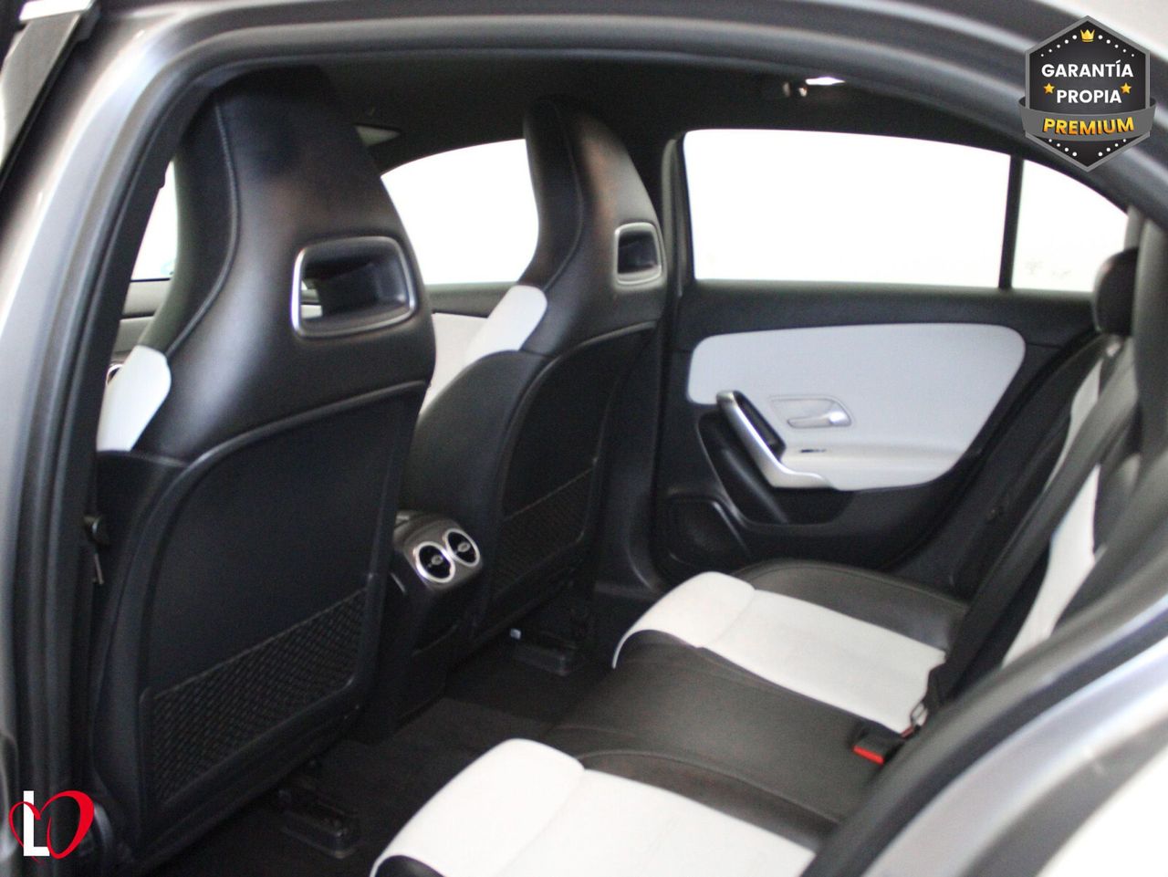 Mercedes Clase A 200 D AMG Line + PAQUETE ADVANTAGE 150 - Foto 21