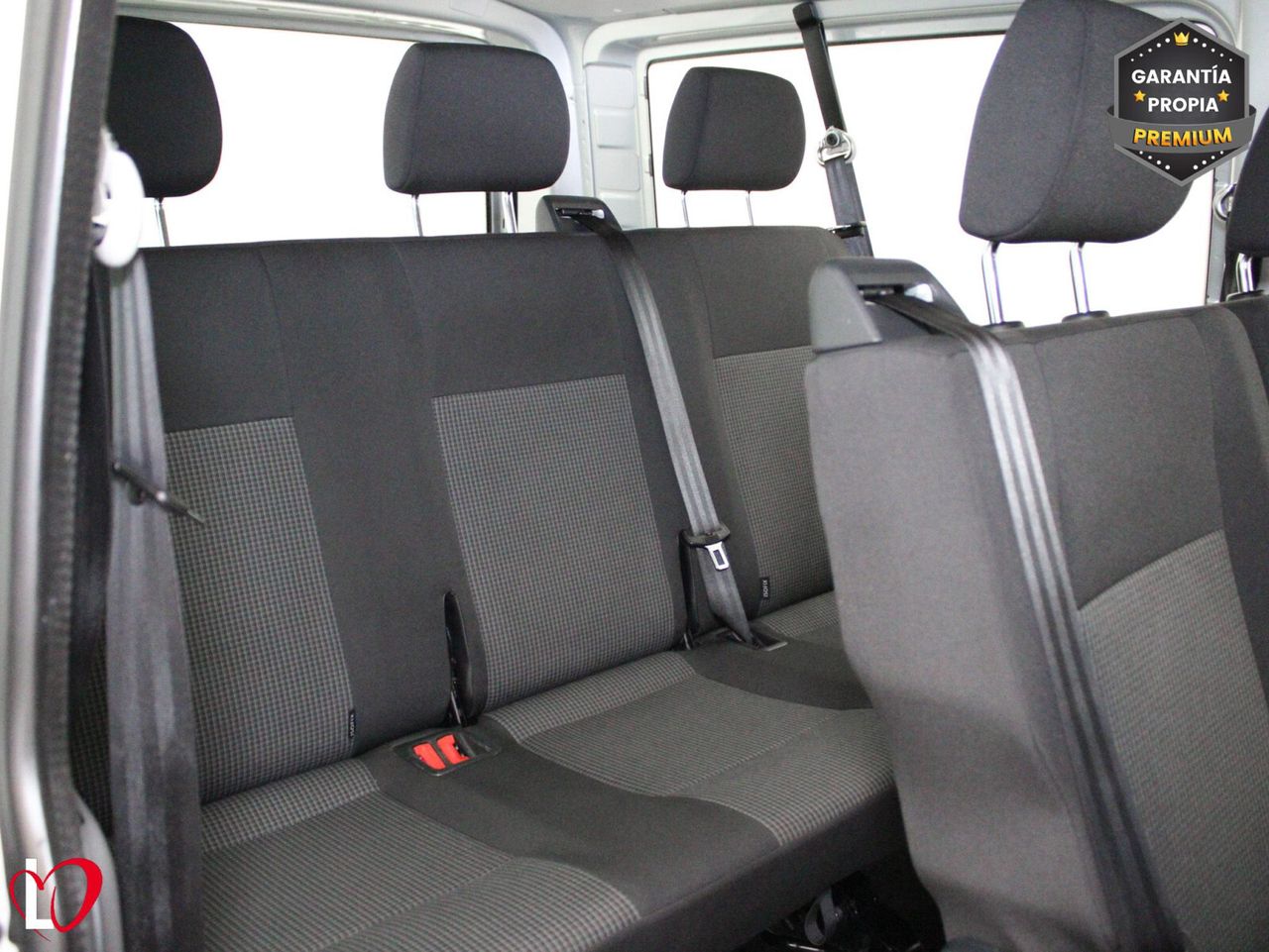 Volkswagen Transporter 2.0 TDI T6 COMBI 9 LARGA 110 - Foto 29