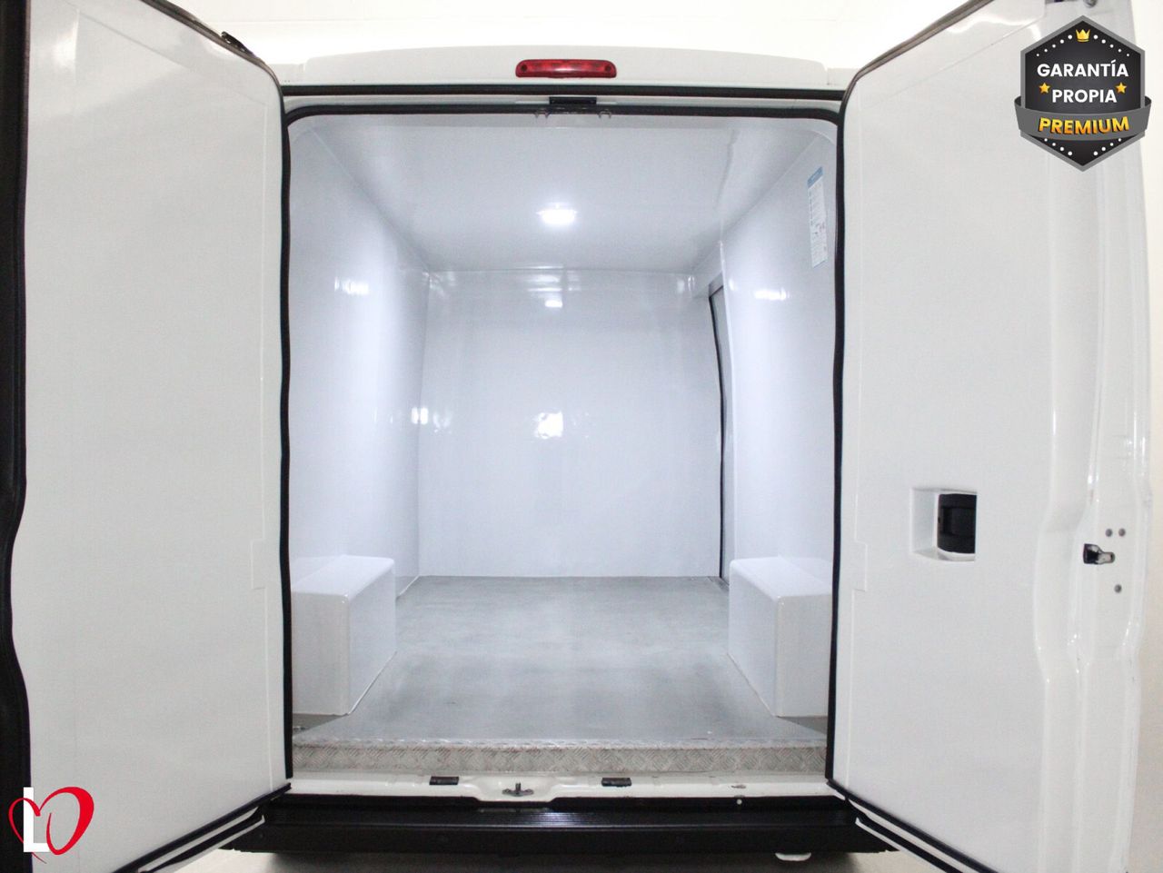 Peugeot Boxer FURGÓN 335 L3H2 BlueHDi 140 S&S ISOTERMO - Foto 10