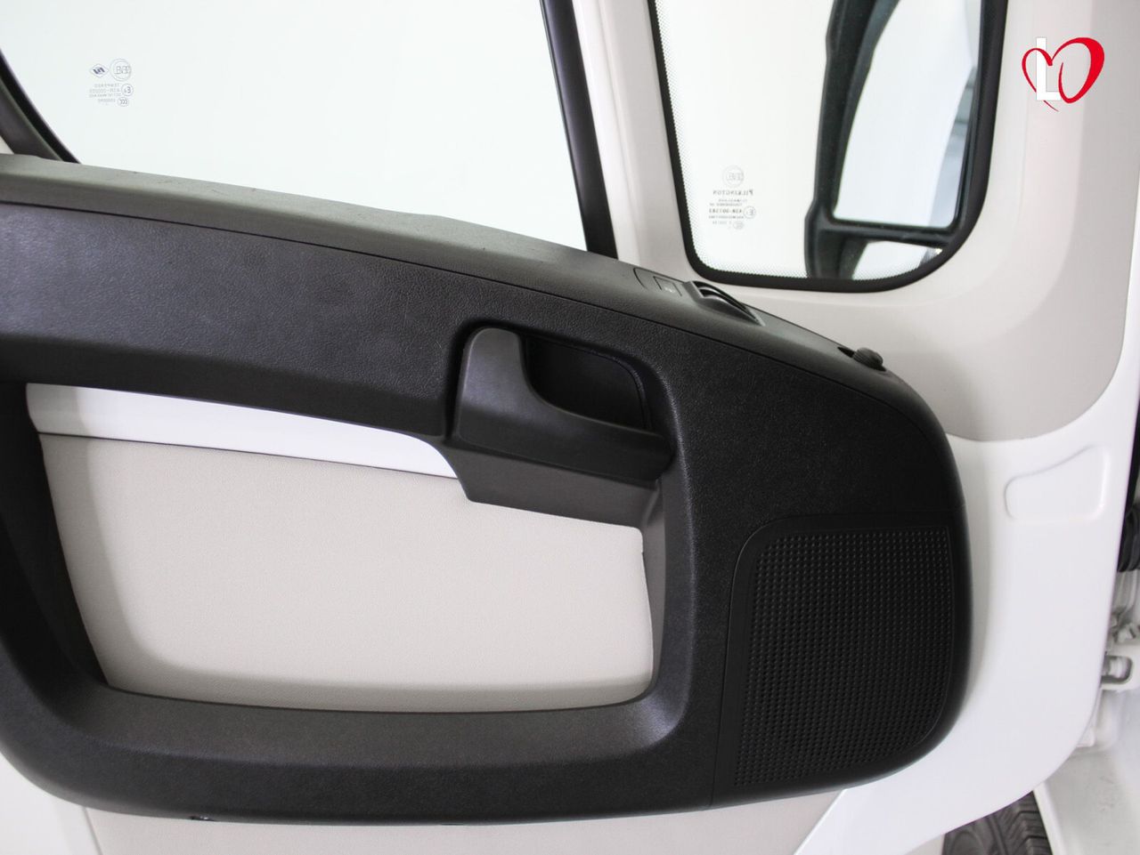 Peugeot Boxer 335 L2 H2 BlueHDi ISOTERMO + EQUIPO FRIO 130 (0 GRADOS) - Foto 16