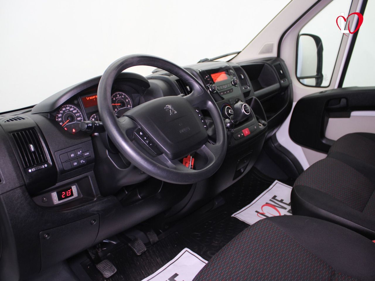 Peugeot Boxer 335 L2 H2 BlueHDi ISOTERMO + EQUIPO FRIO 130 (0 GRADOS) - Foto 18