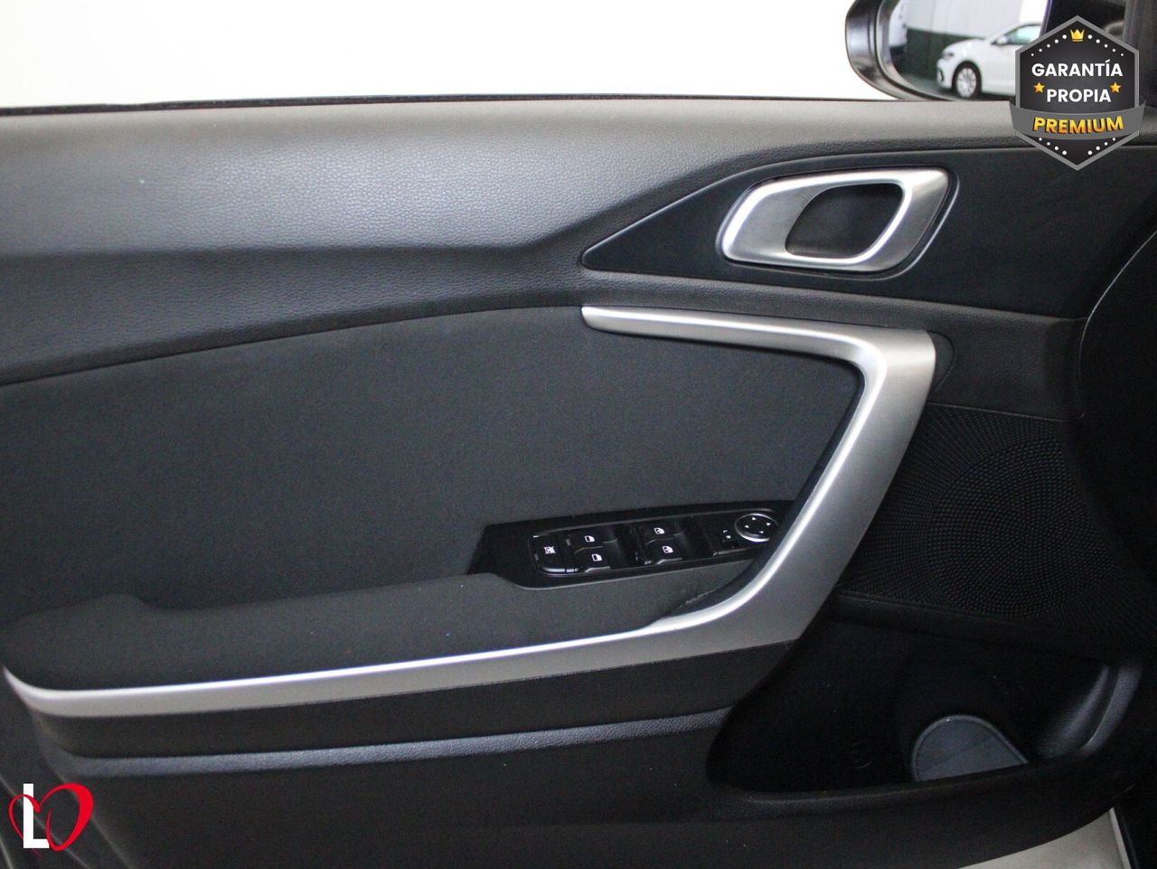 Kia XCeed 1.6 MHEV iMT Drive 100kW (136CV) - Foto 16