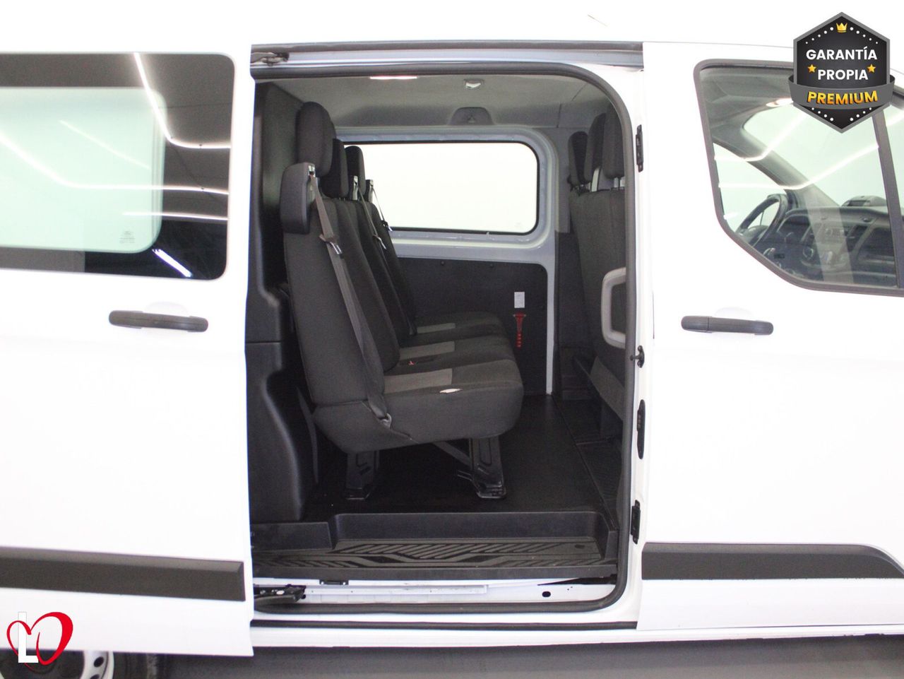 Ford Transit Custom 2.0 TDCI SWB 300 AMBIENTE 6 PLAZAS 105 - Foto 8