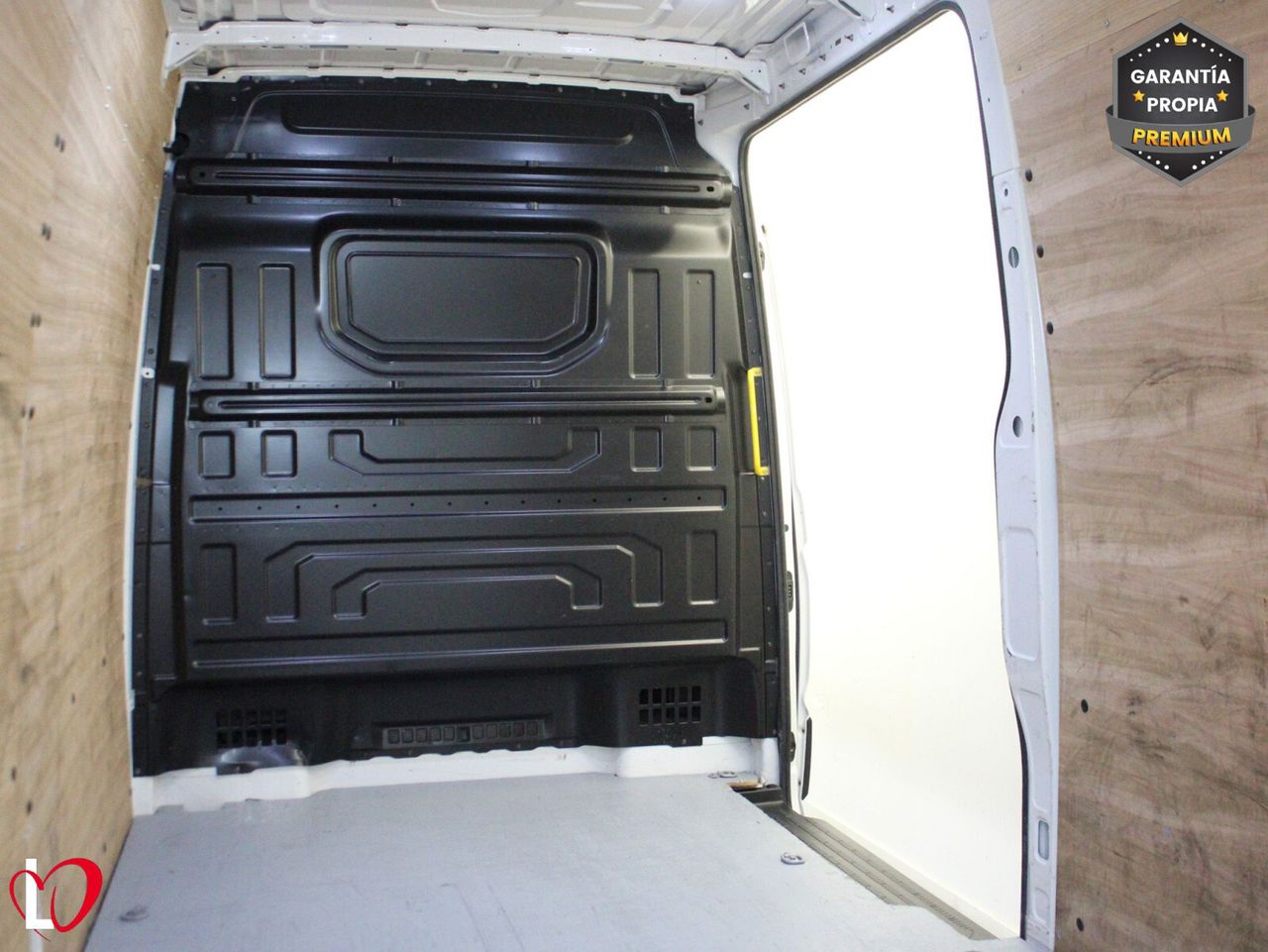Volkswagen Crafter 2.0 TDI FURGON L4 H3 140 - Foto 28