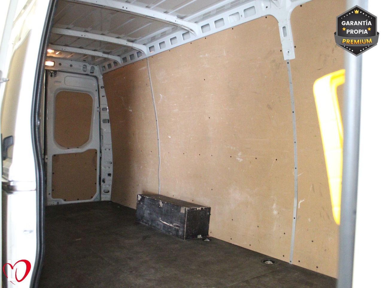 Iveco Daily 2.3 TD FURGON L4 H2 16M3 170 - Foto 9