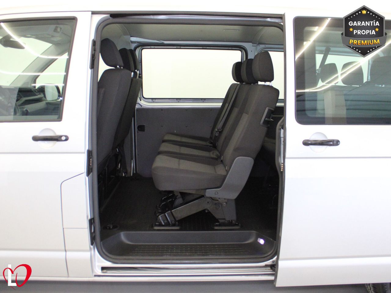 Volkswagen Transporter 2.0 TDI T6 COMBI 9 LARGA 110 - Foto 9