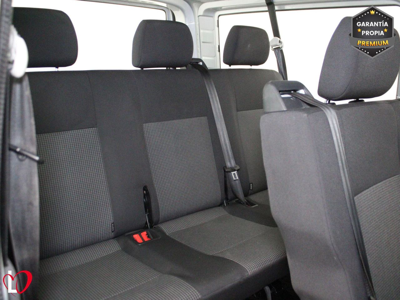 Volkswagen Transporter 2.0 TDI T6 COMBI 9 LARGA 110 - Foto 30