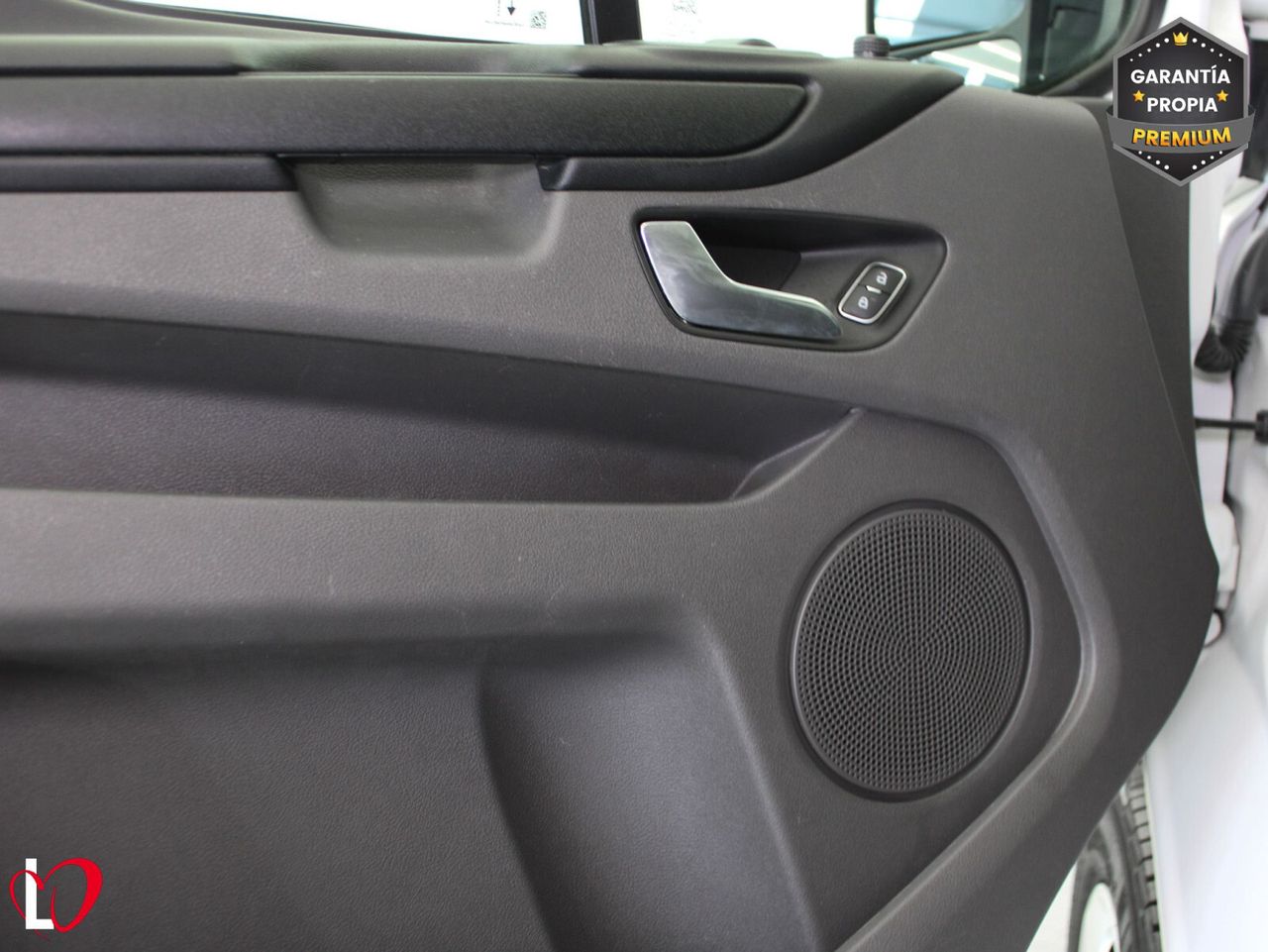 Ford Transit Custom VAN 2.0 TDCI 300 L2 H2 Trend 130 - Foto 24