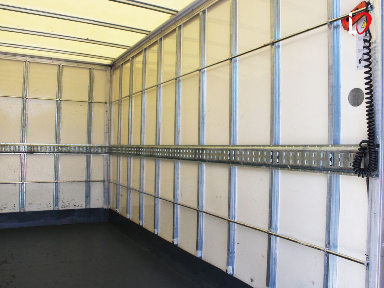 Iveco Daily 2.3D C/TRAMPILLA 2 RUEDAS 160 - Foto 26