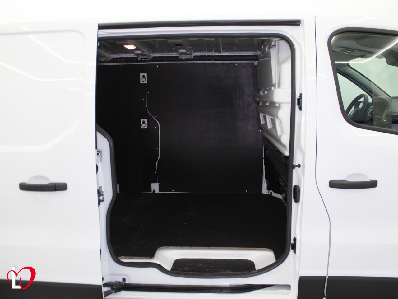 Renault Trafic 2.0 DCI FURGON L2 3T GPS 130 - Foto 9