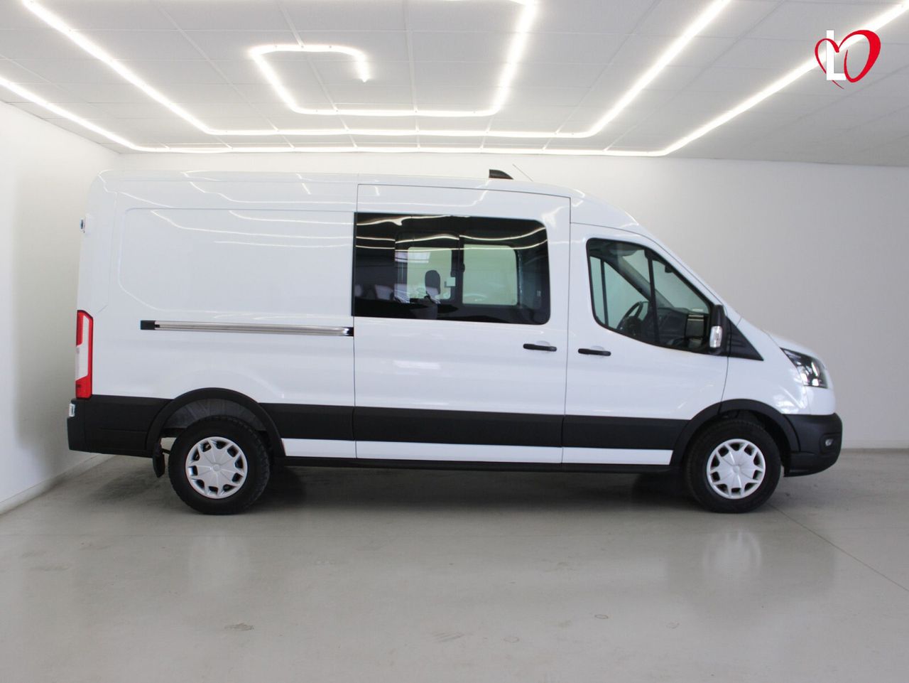 Ford Transit 2.0 TDCI L3 H2 330 COMBI 6 130 - Foto 29