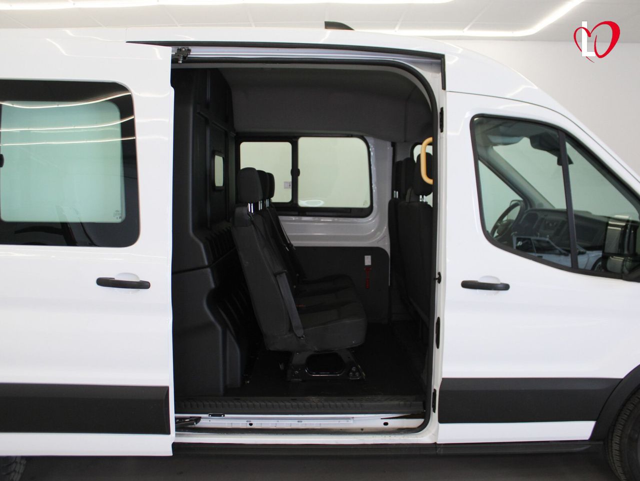 Ford Transit 2.0 TDCI L3 H2 330 COMBI 6 130 - Foto 7