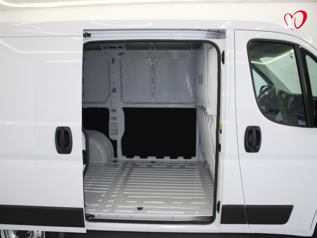 Fiat Ducato 2.2 MJET 30 L1 H1 FURGÓN CERRADO 140 - Foto 9