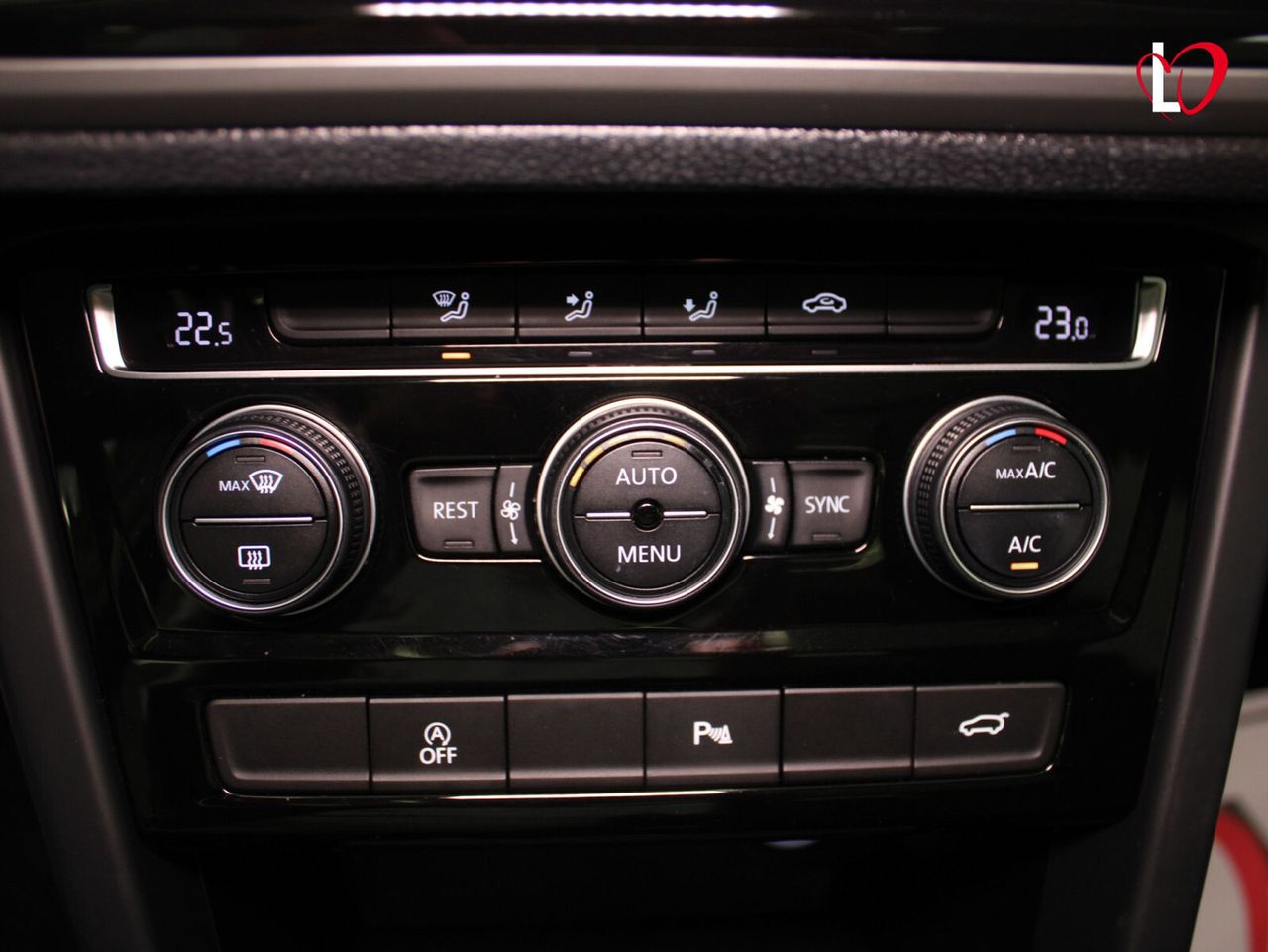Volkswagen Touran Advance 2.0 TDI 90kW (122CV) - Foto 31