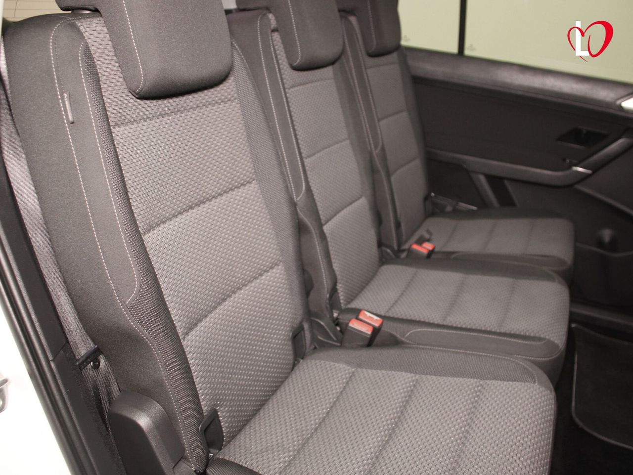 Volkswagen Touran Advance 2.0 TDI 90kW (122CV) - Foto 36