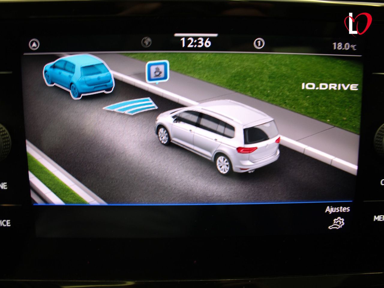 Volkswagen Touran Advance 2.0 TDI 90kW (122CV) - Foto 14
