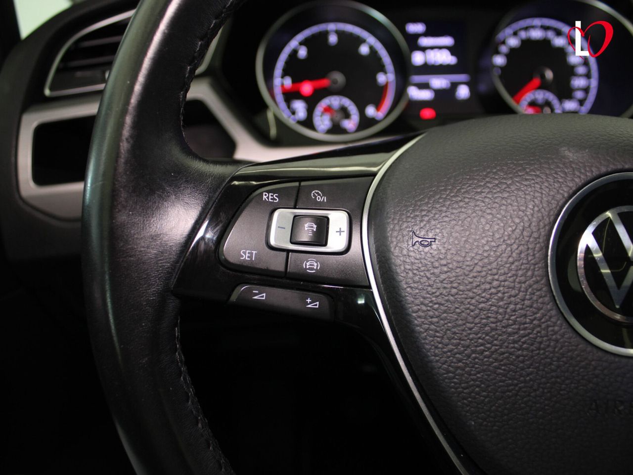 Volkswagen Touran Advance 2.0 TDI 90kW (122CV) - Foto 27