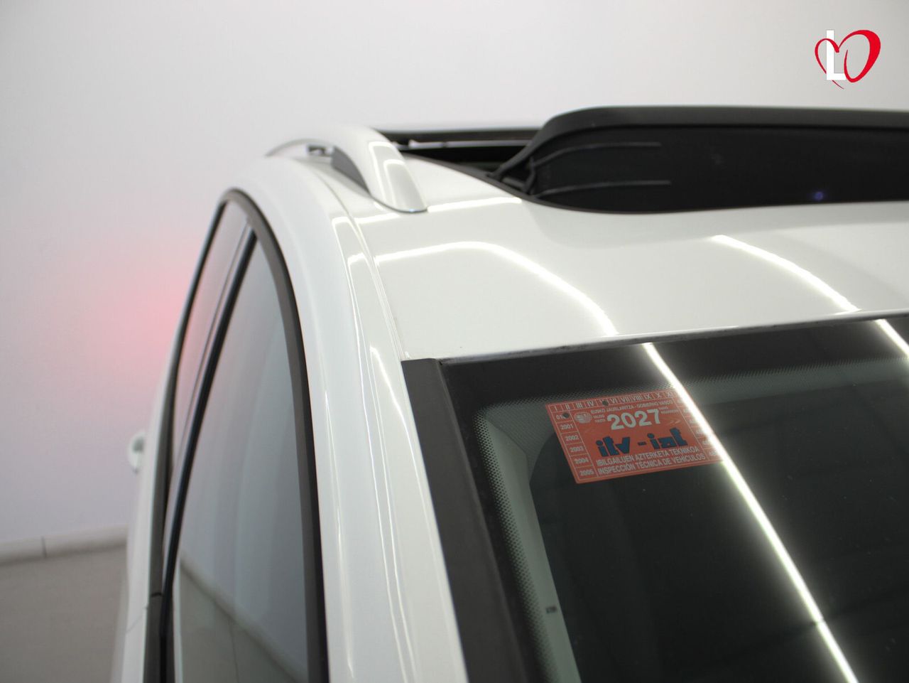 Volkswagen Touran Advance 2.0 TDI 90kW (122CV) - Foto 42