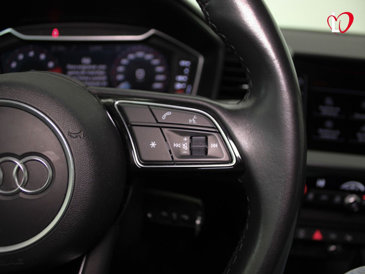 Audi A1 Sportback Adrenalin 35 TFSI 110kW S tron BLACK EDITION - Foto 28