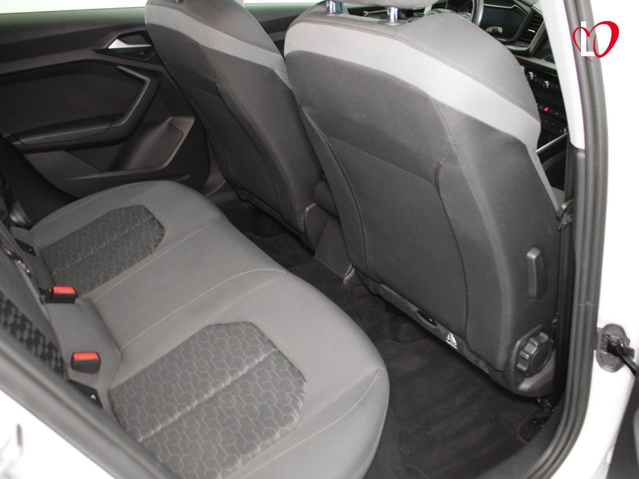 Audi A1 Sportback Adrenalin 35 TFSI 110kW S tron BLACK EDITION - Foto 40