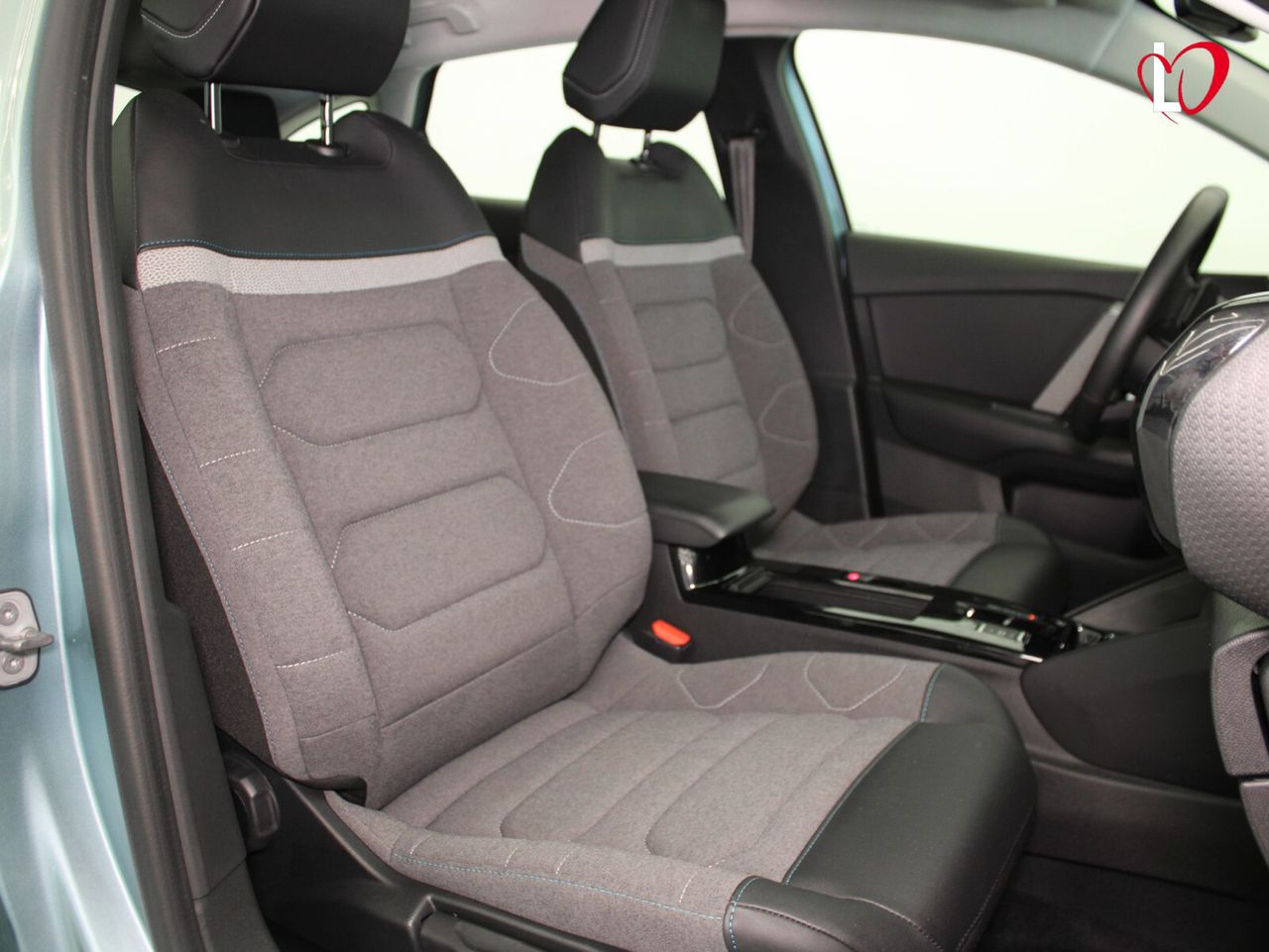 Citroën C4 BlueHDi 130 S&S EAT8 Feel Pack - Foto 35