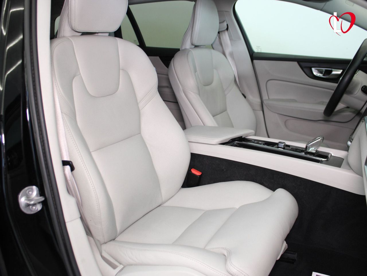 Volvo V60 2.0 B4 (D) Inscription Auto - Foto 33