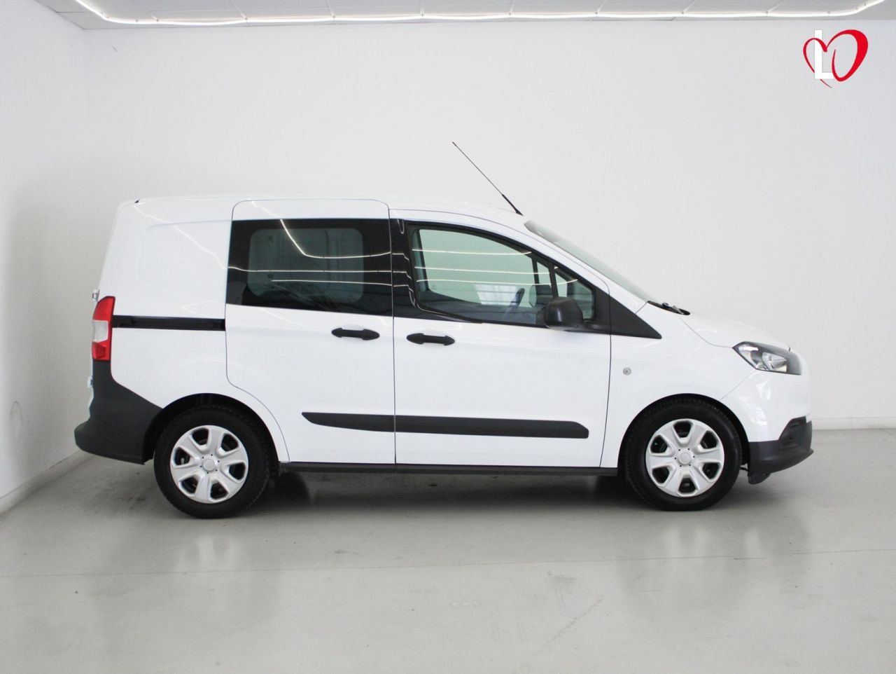 Ford Transit Courier 1.5 TDCI FURGON GPS 75 - Foto 32