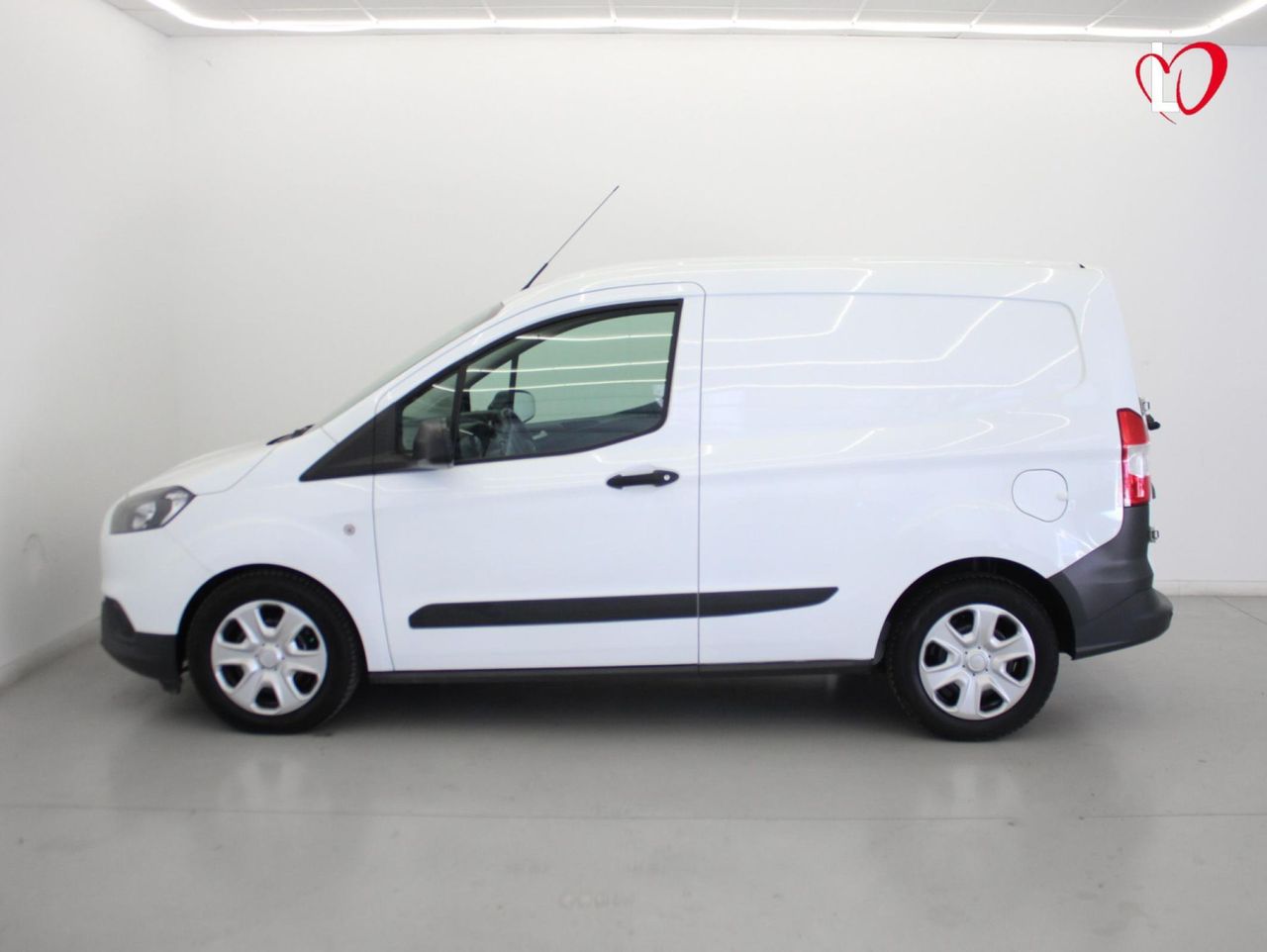 Ford Transit Courier 1.5 TDCI FURGON GPS 75 - Foto 34