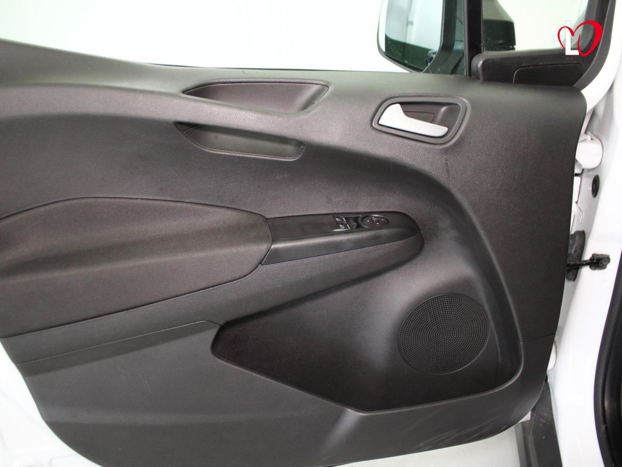 Ford Transit Courier 1.5 TDCI FURGON GPS 75 - Foto 17