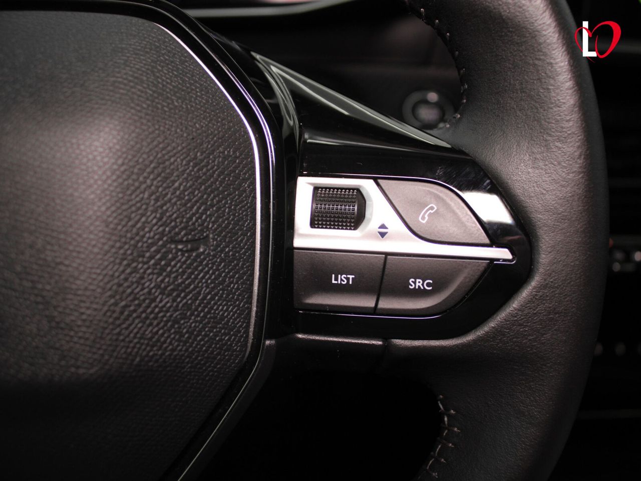 Peugeot 2008 Allure Pack BlueHDI 81kW (110CV) - Foto 26