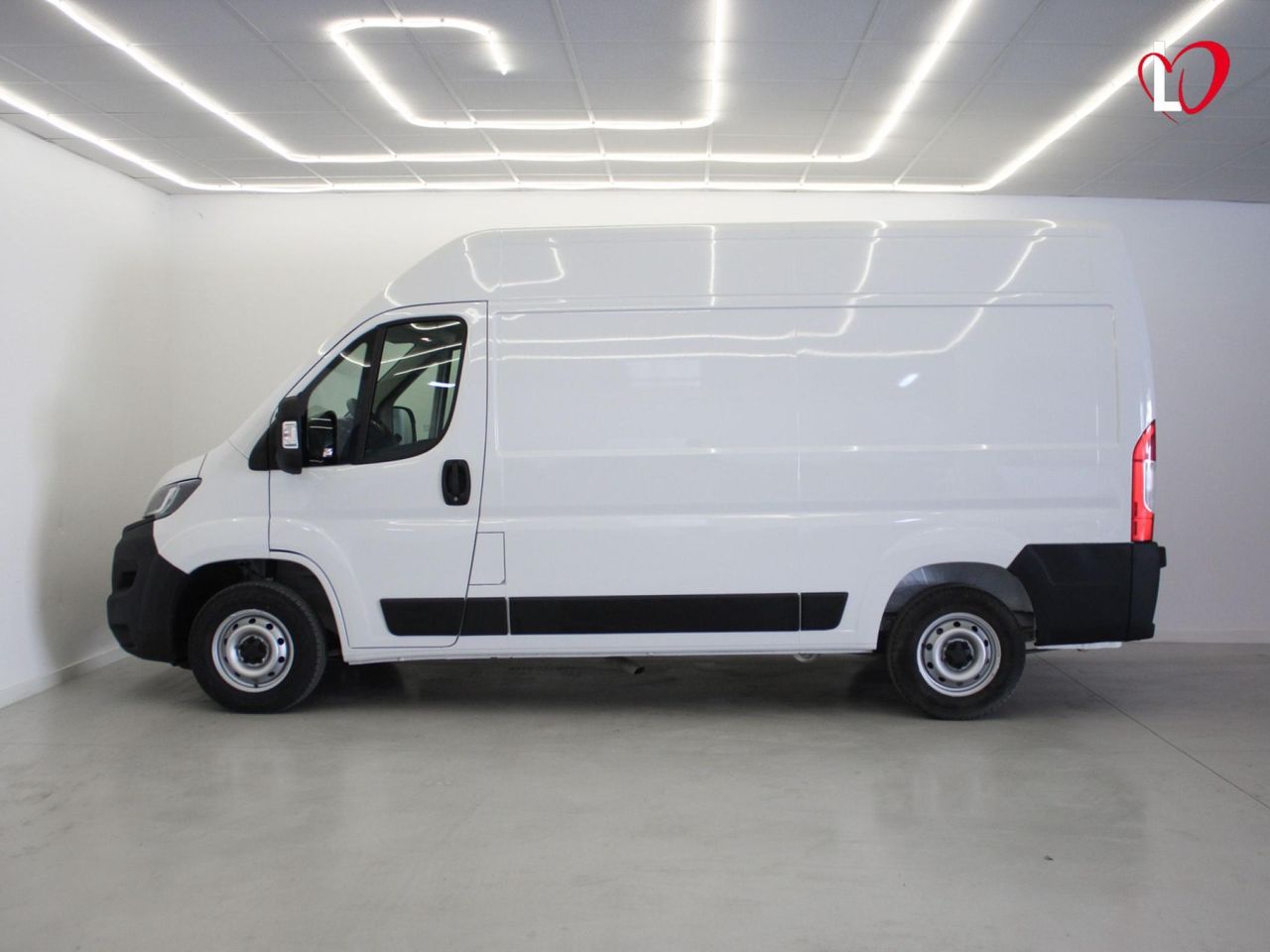 Fiat Ducato 35 L2 H2 MULTIJET FURGÓN 140 - Foto 29