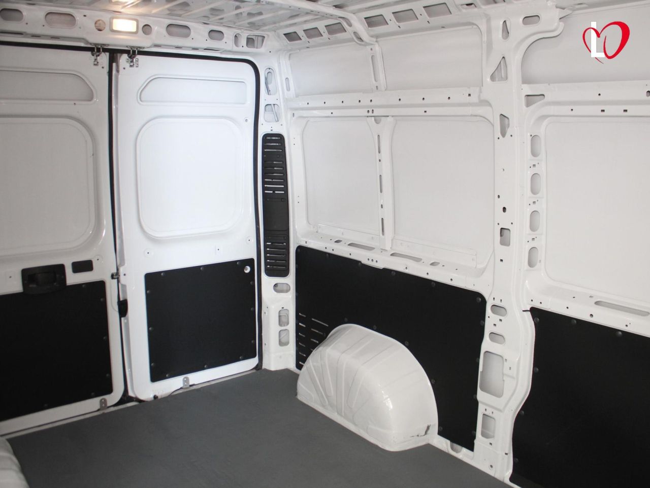 Fiat Ducato 35 L2 H2 MULTIJET FURGÓN 140 - Foto 9