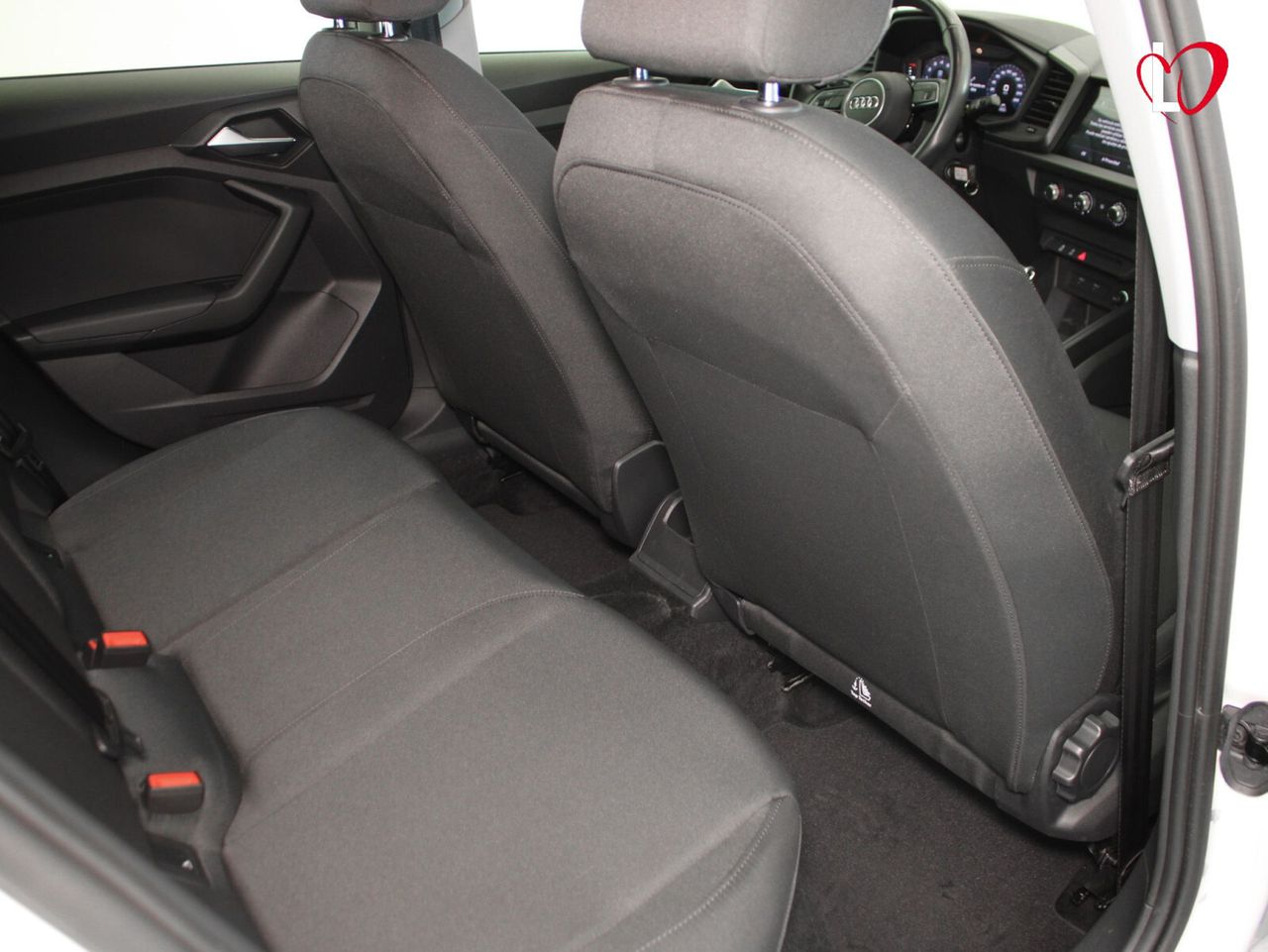 Audi A1 Sportback 30 TFSI 81kW (110CV) S tronic ADVANCED - Foto 32