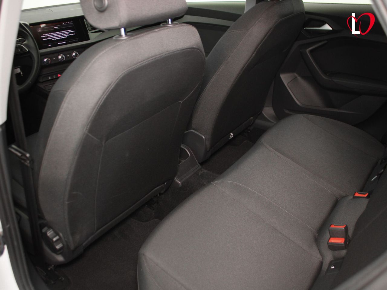 Audi A1 Sportback 30 TFSI 81kW (110CV) S tronic ADVANCED - Foto 34