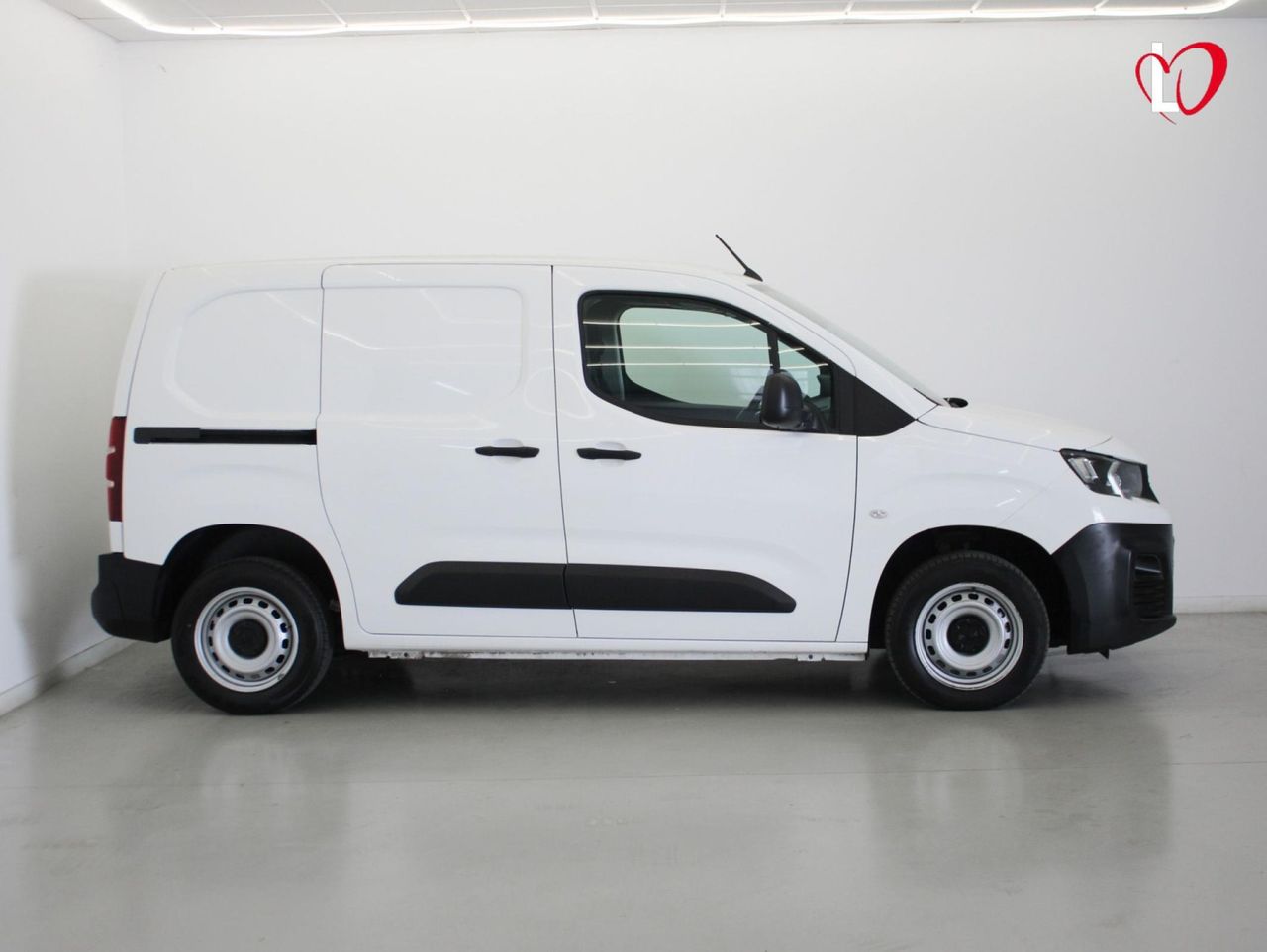 Peugeot Partner PREMIUM STANDARD BlueHDI 100 S&S 6 VEL MAN 3 PLAZAS - Foto 28