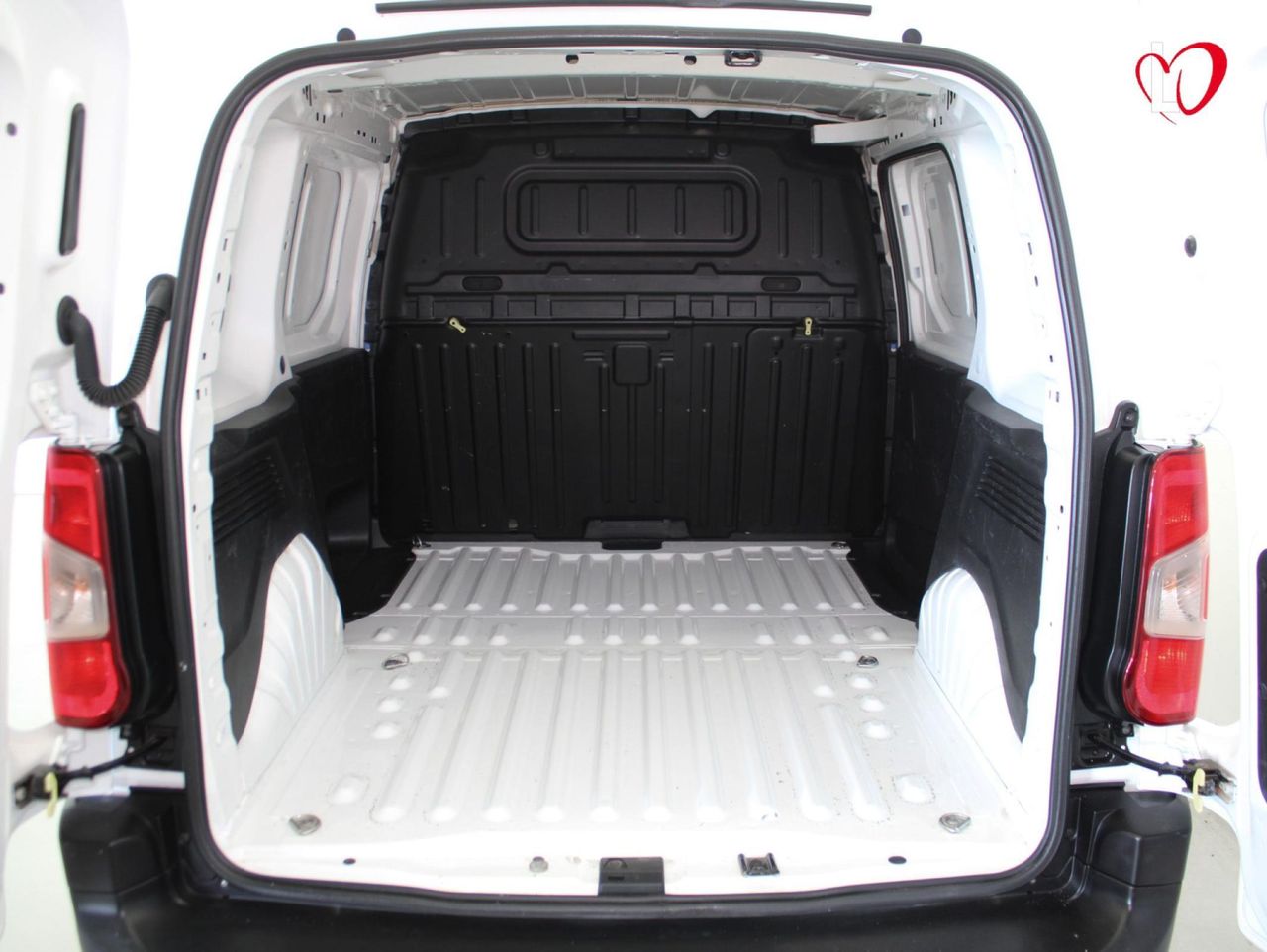 Peugeot Partner PREMIUM STANDARD BlueHDI 100 S&S 6 VEL MAN 3 PLAZAS - Foto 10