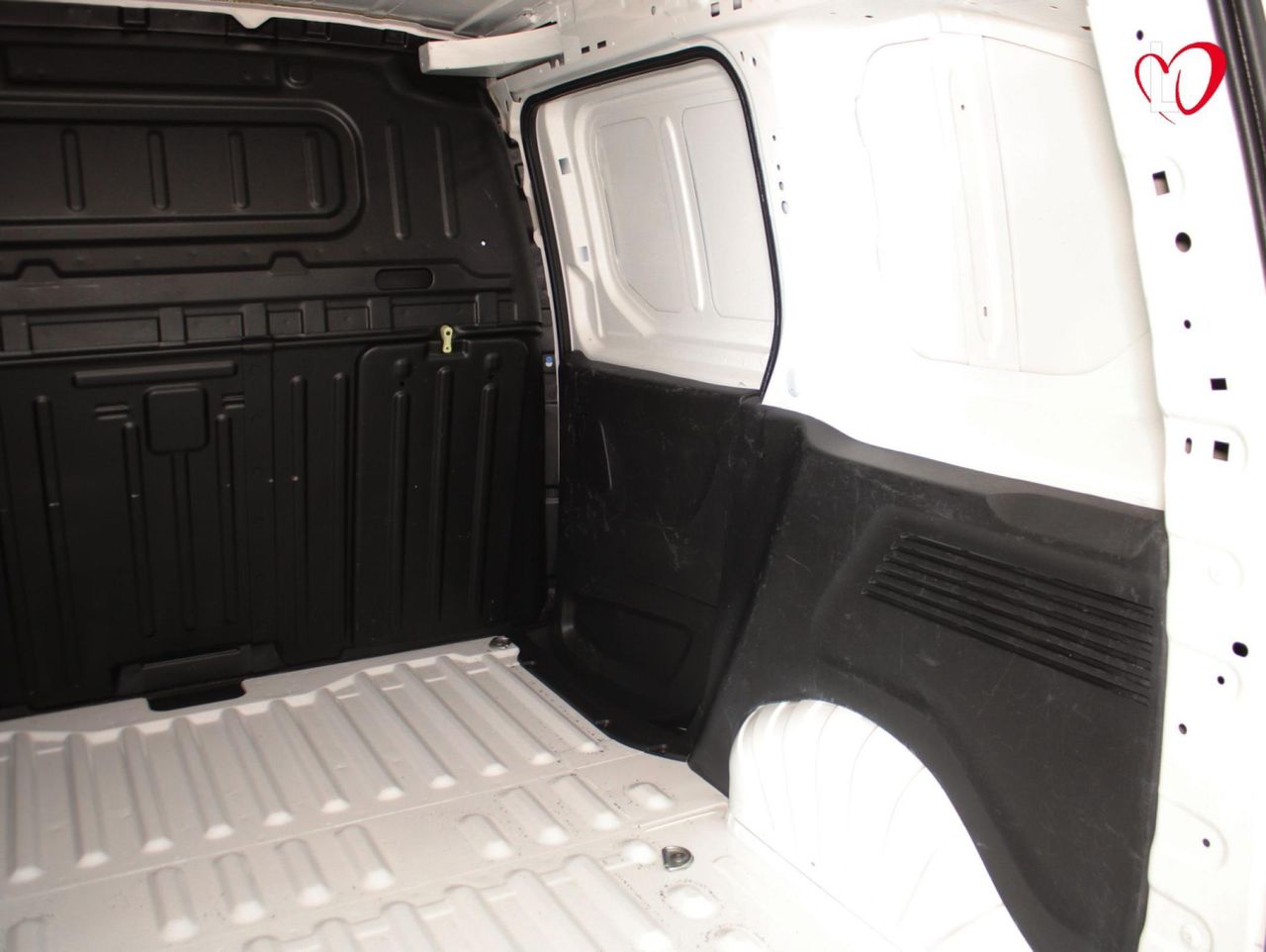 Peugeot Partner PREMIUM STANDARD BlueHDI 100 S&S 6 VEL MAN 3 PLAZAS - Foto 26